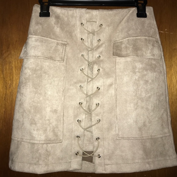 zaful Dresses & Skirts - Lace Up Skirt